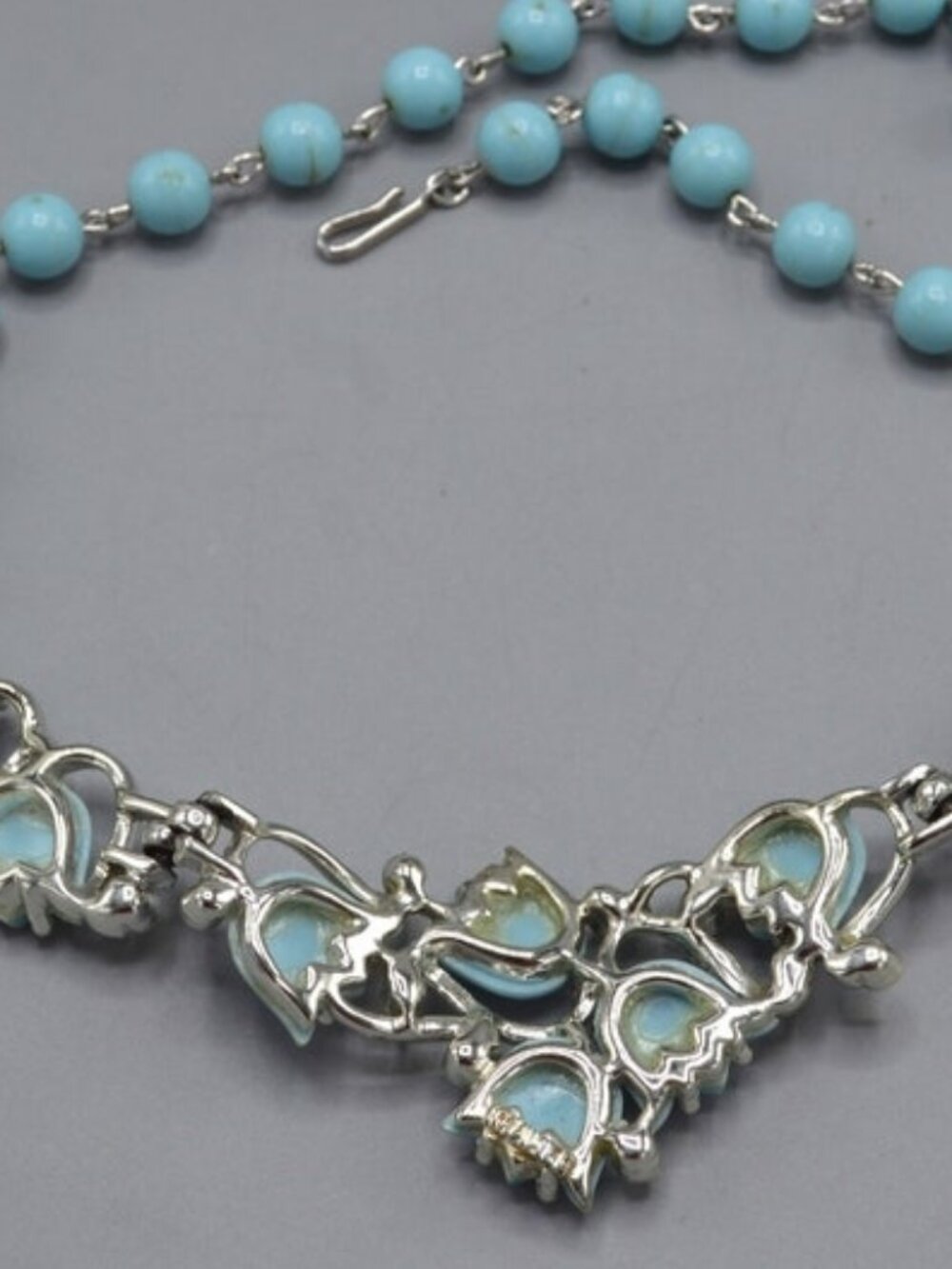 Kramer Vintage 50's Thermaset Tulip Necklace - Picture 7 of 9
